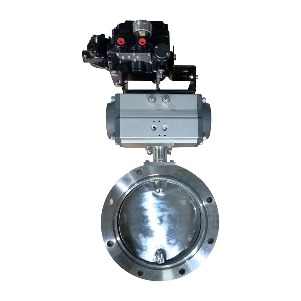 Flanged sanitary butterfly valve with pneumatic actuator